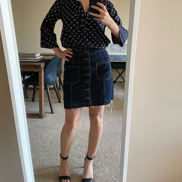 Denim Mini Skirt with Pockets and front buttons - Picture 11 of 16